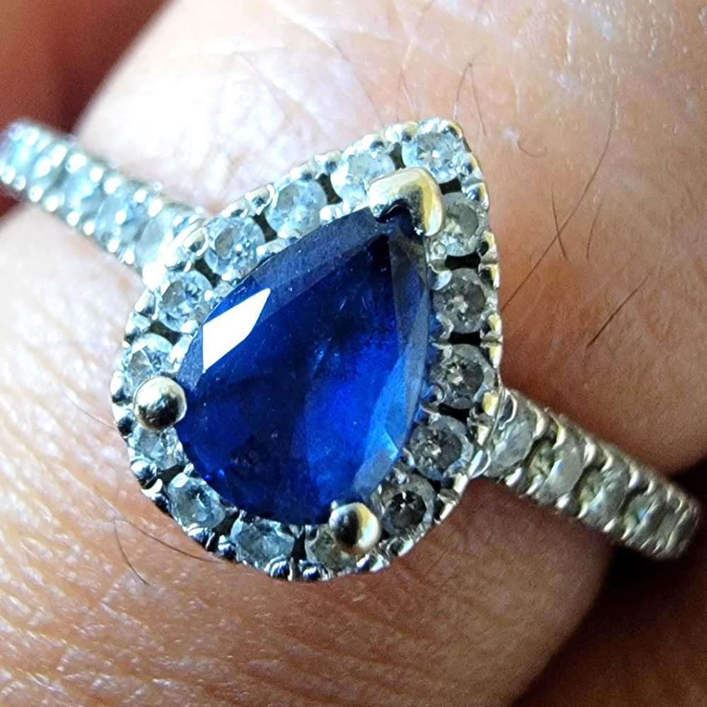 Amazing 18k sapphire and diamond engagement ring with appraisal.